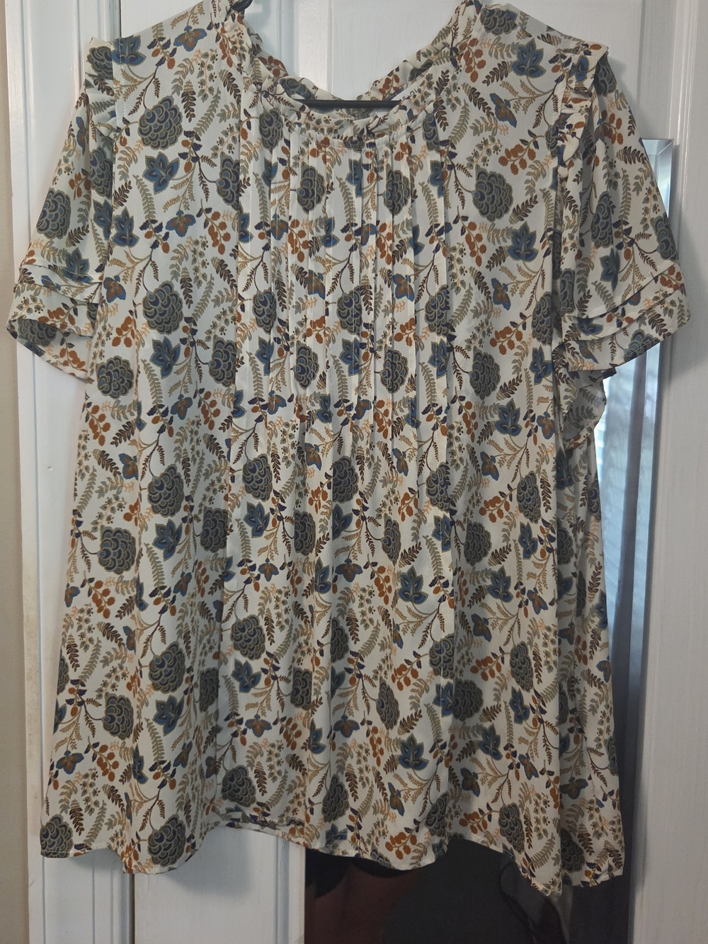 Rose & Olive Cream Floral Pleated Short Sleeve Blouse with Blue & Brown Accents